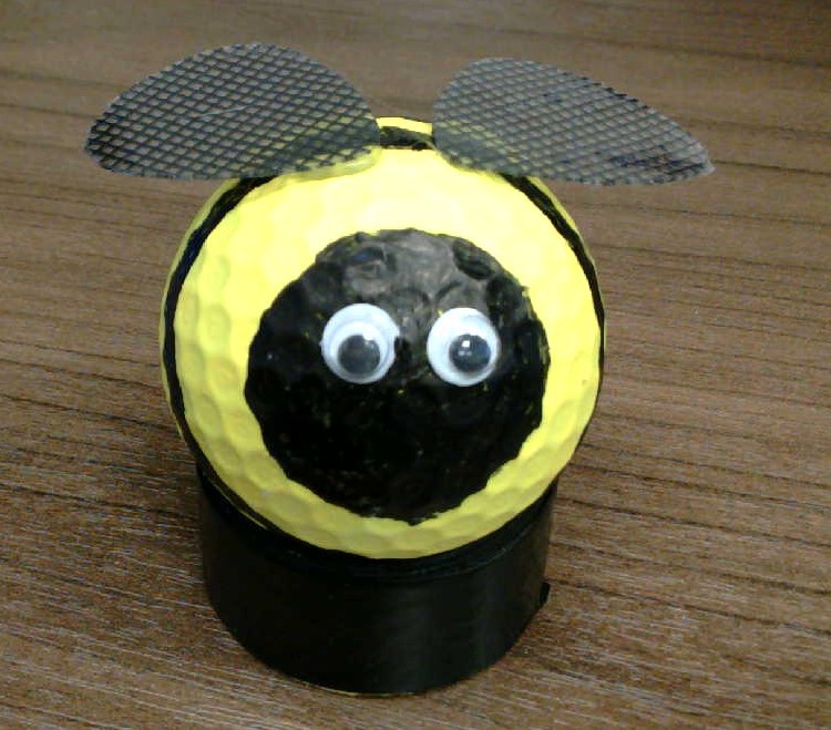 https://www.waylibrary.info/images/Crafts/Golf_Ball_Bumblebee_2.jpg